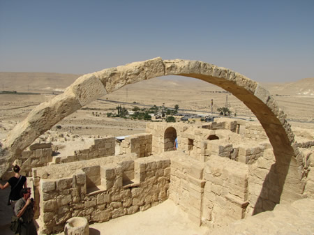 An arch in Avdat