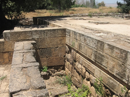 Golden calf shrine, northern israel, Dan