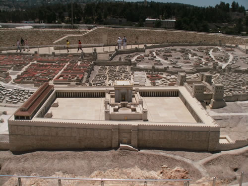 Model of the Temple and the temple mound