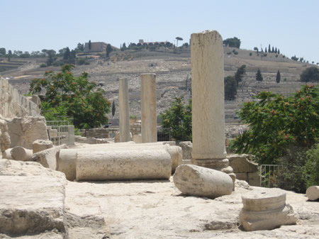 Pillars on the Ophel with the Mount of Olives in the background. 