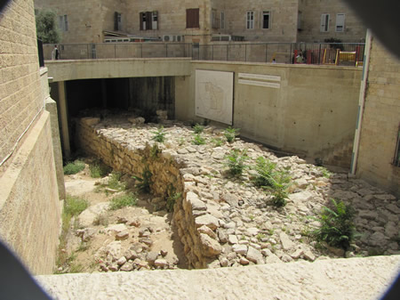 Robinson's Arch, Jerusalem