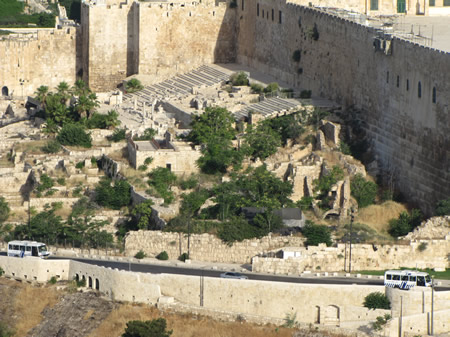 Robinson's Arch, Jerusalem