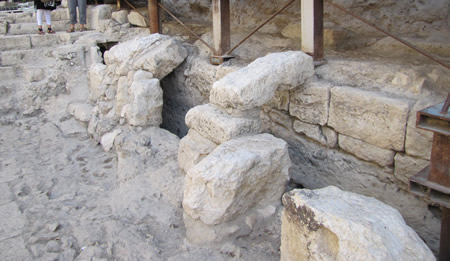 Robinson's Arch, Jerusalem