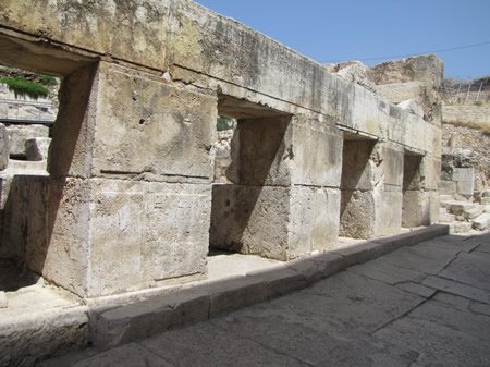 Robinson's Arch, Jerusalem