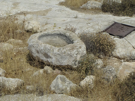 Cistern, cover, stone water trough