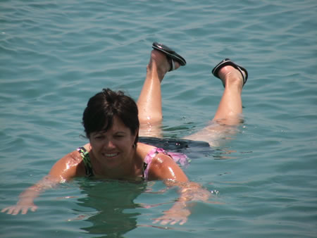 Toni Wiemers in the Dead Sea
