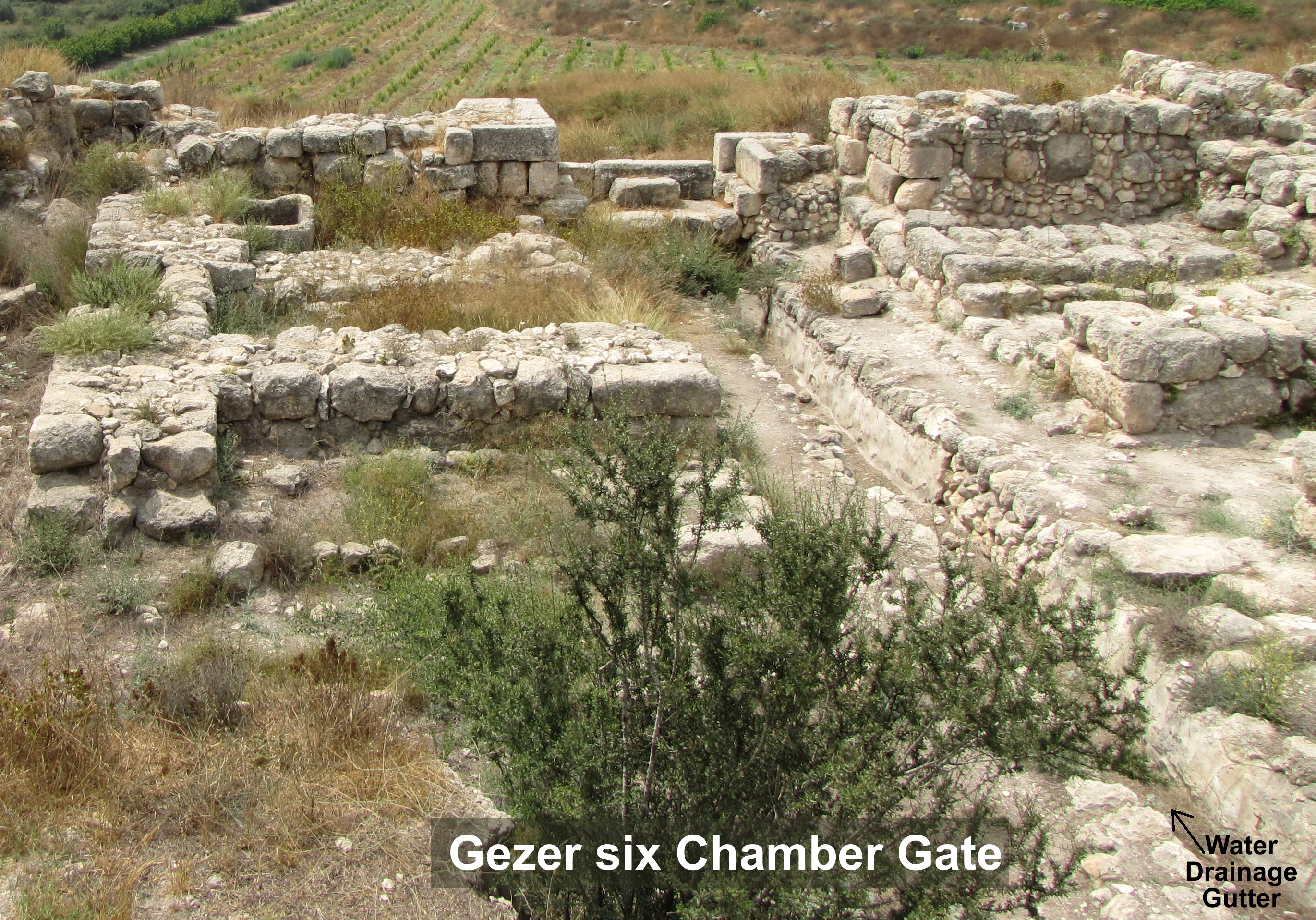 Gezer six chamber gate