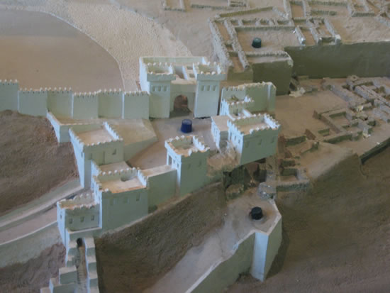 A model of the gate to Megiddo.  Notice the "L" shape.  There is first an entrance into the gate.  This is followed by an gate system with chambers that lead into the city.