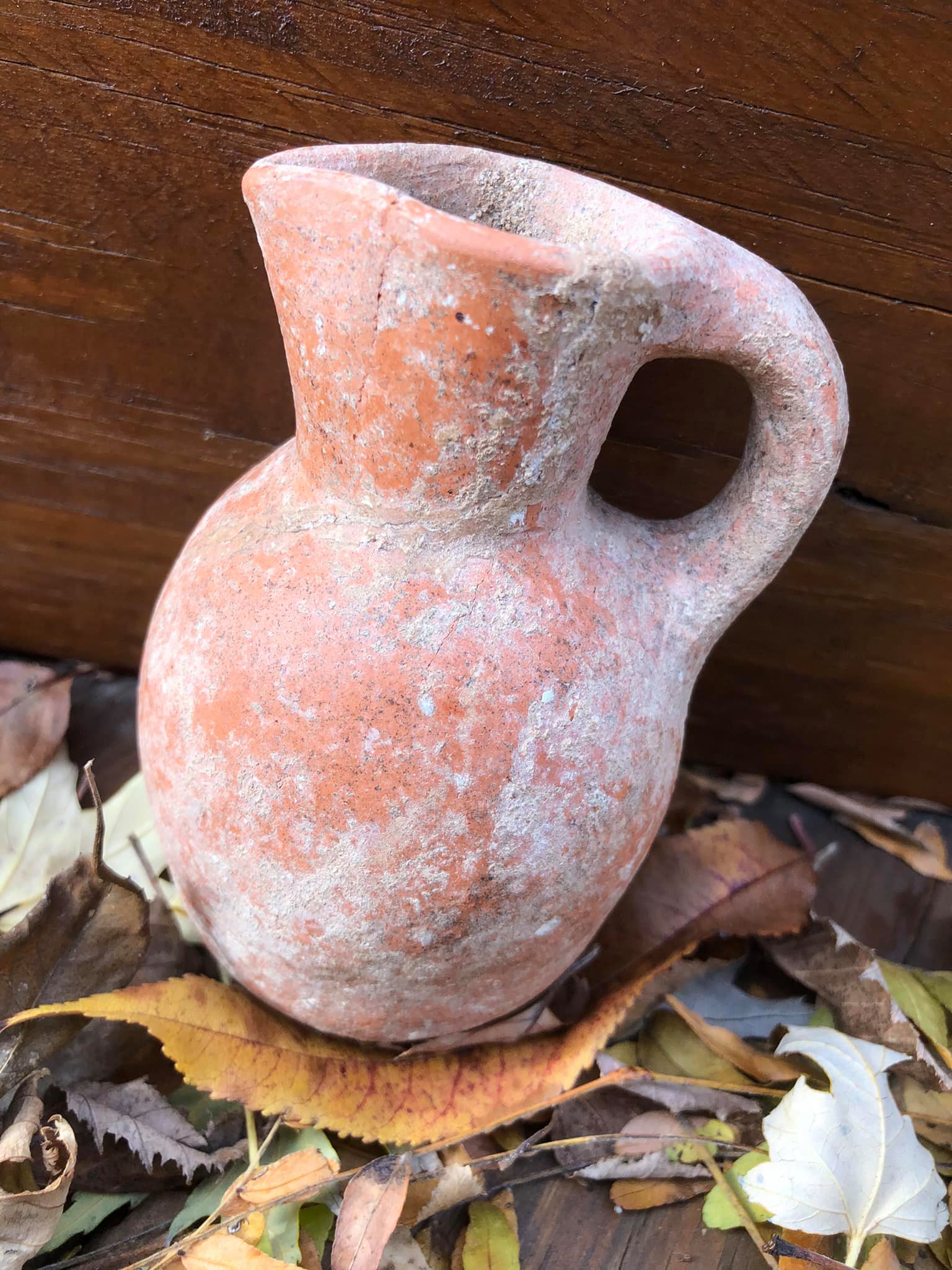 2000-1500 BC ceramic juglet