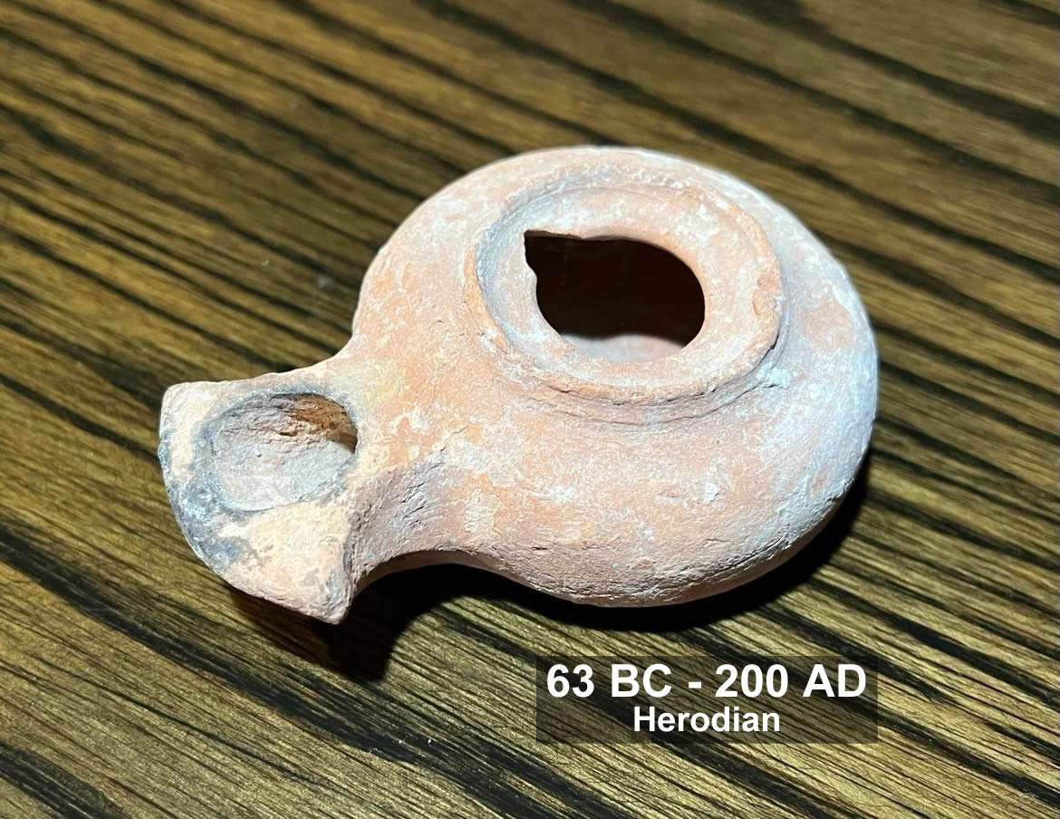 63 BC - 200 AD Herodian oil lamp